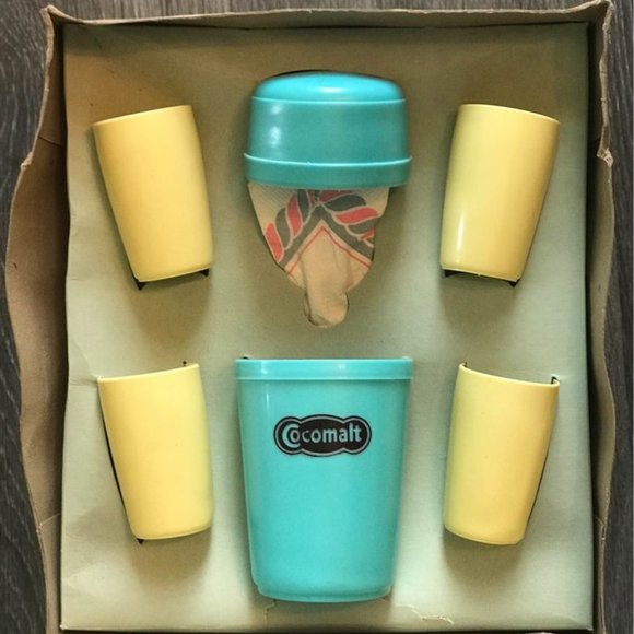 Vintage Toy Dishes - Picture 3 of 4